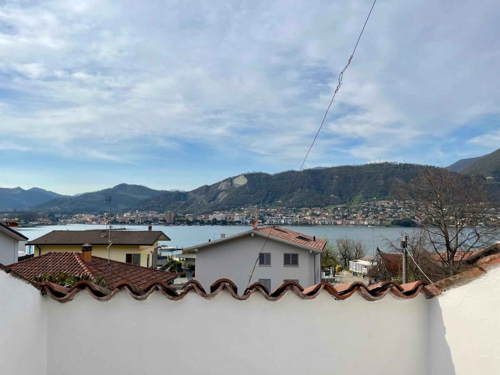B&B Aria Di Lago ปาราติโค ภายนอก รูปภาพ