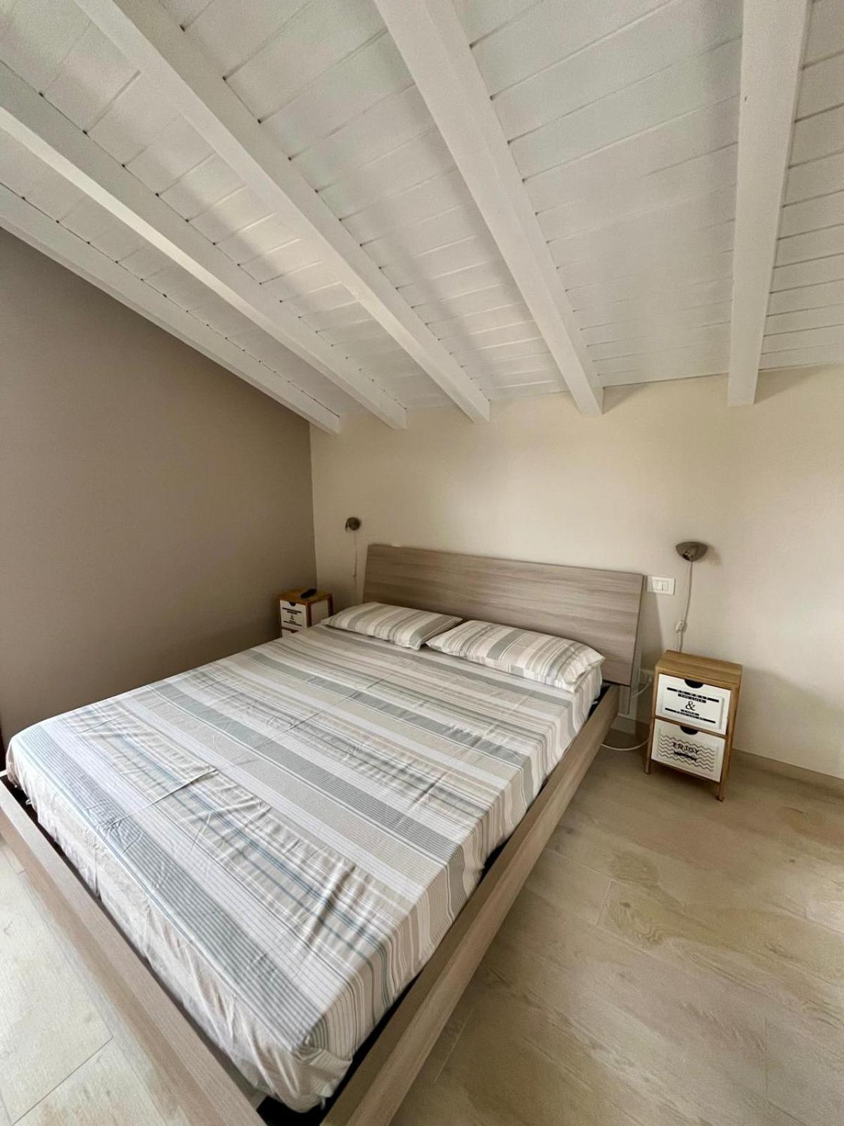 B&B Aria Di Lago ปาราติโค ภายนอก รูปภาพ
