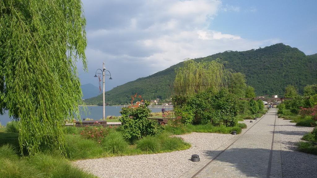 B&B Aria Di Lago ปาราติโค ภายนอก รูปภาพ